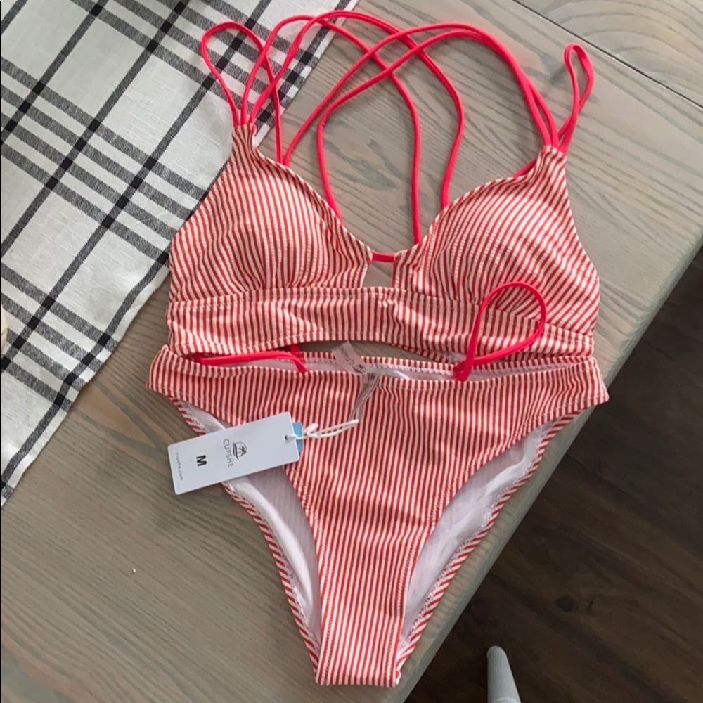 Bathing suite